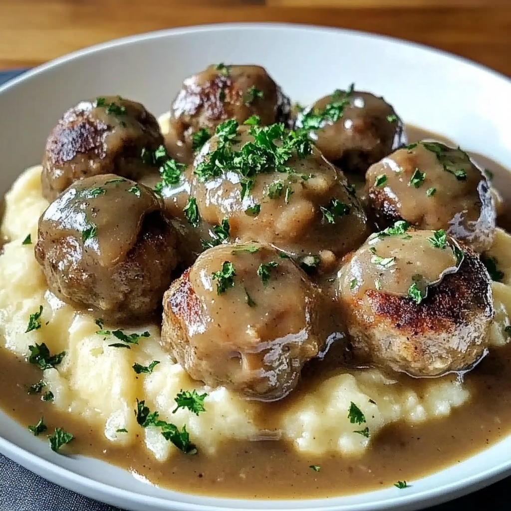 Recipe preparation for Beef Meatballs Mushroom Gravy